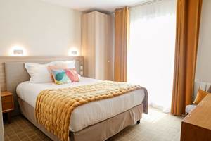 essentielle-rez de chaussée-pmr- hotel-spa-arradon- bretagne sud