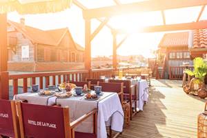 Terrasse Petit Déjeuner