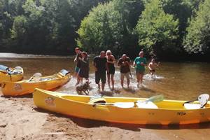 Descente en canoës avec dossier et pause baignade