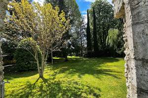 LA MAISON VOYAGE - Jardin et ancienne Arche du Château d Onzain
