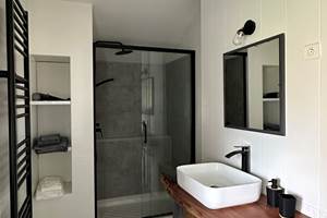 Salle d'eau douche_la Cavalerie