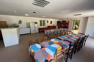 Salle commune ( repas,fêtes,mariage,travail)