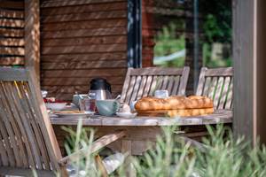Petit déjeuner sur la terrasse