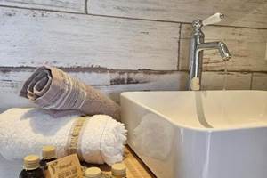 A-L'OMBRE-DE-LA-CHÊNERAIE-Studio-1-Lavabo