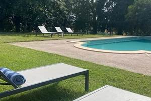 piscine-exterieure-manoir-du-bouyssou-cintegabelle