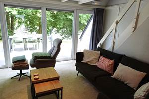 interieur met nieuwe terrasmeubels (1)