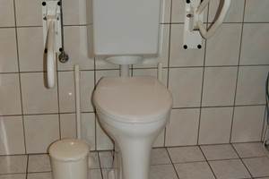 WC adapté PMR (REZ)/WC aangepast voor PBM (begane grond)