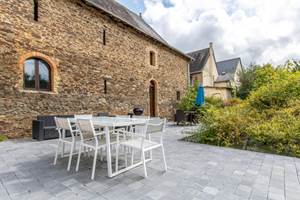 D'Arcy : terrasse extérieure