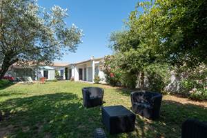 Jardin clos et paysager