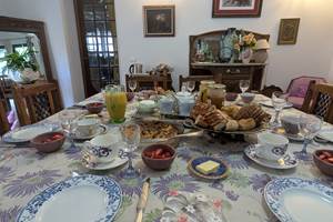 petit déjeuner dans la salle à manger ART NOUVEAU FRANCAIS de LOUIS CHAMBRY