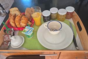 Petit déjeuné servis en chambre