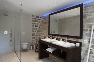 chambre Molène - Salle de bain moderne avec douche à l'italienne