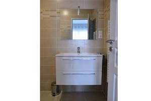 Huisje tussen de wijngaarden