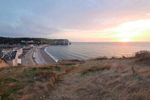 Vue depuis la falaise d'Amont.