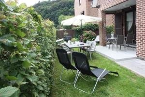Terrasse située à côté de la cuisine