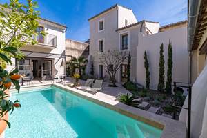 Vue sur le Logis Marcelle en Camargue