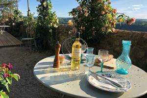 1 Logis à Domme: Picnic dans le jardin