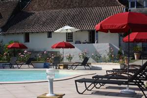 Vue depuis l'autre côté de la piscine