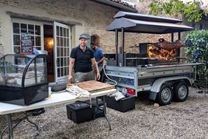 Cochon à la broche par La Boucherie Flo