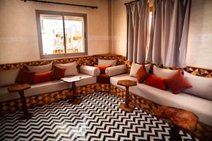 salon petite villa 2