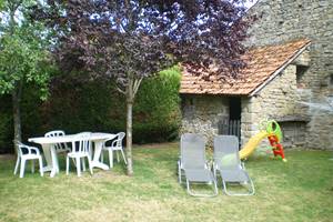 jardin ombragé pour un repos bien mérité!
