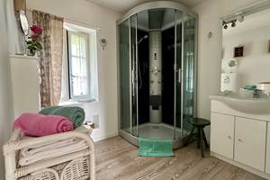 Salle de douche , wc à l'étage