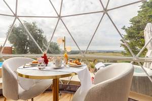 Espace repas et petit déjeuner