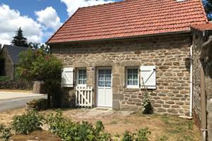 Entrée gîte 4 places - Gîtes Vassivière Le Fer à Cheval