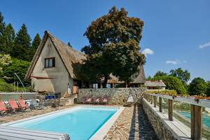 les bois de saint Auvent Piscine