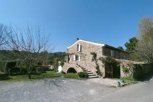 gîte Ombre bleue, ombre bleue du figuier gîtes et chambres d'hôtes avec piscine Ardèche