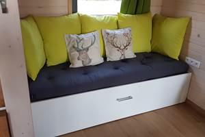 Cabane du Cerf, banquette salon