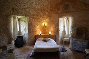 chateau-saint-chamarand-chambre-de-la-reine-table-hotes-tour-medievale