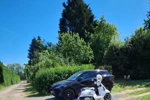 20-parking-voiture-moto-velo-securite-tranquilité-gite-lecureuil-namur-wepion.jpg