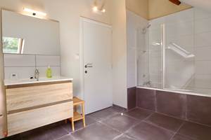 2ème - grande salle de bains