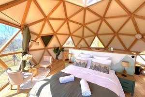 Dôme géodésique climatisé de 28m2