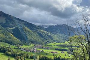 Vallée verdoyante automne en Gruyère