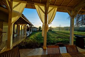 Gîtes, chambre d'hôtes et table d'hôtes gastronomique à Casteljaloux Lot et Garonne, piscine, jacuzzi et spa