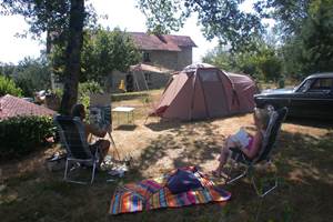 Camping Les Teuillères