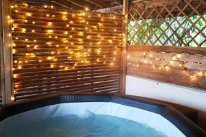 Gîtes, chambre d'hôtes et table d'hôtes gastronomique à Casteljaloux Lot et Garonne, piscine, jacuzzi et spa