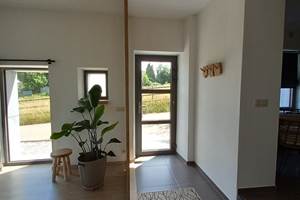 Entrée et vue extérieure