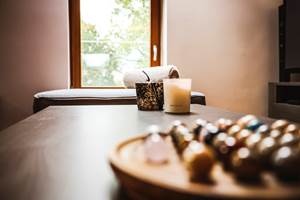 Gi^te Maud Neuprez. 10-25 BOOKING HD-46