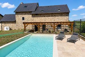 Gîte le Granit des Champs Mainsat Creuse - Piscine