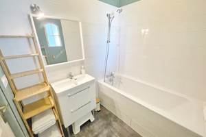 La Maison Voyage 41 - SDB baignoire - Suite Familiale Magie