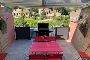 LE-PARCOURS-CATHARE-Terrasse-Cuisine