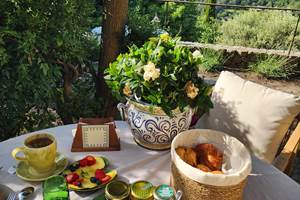 Petit-déjeuner au jardin