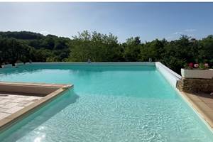 Piscine avec sa pataugeoire