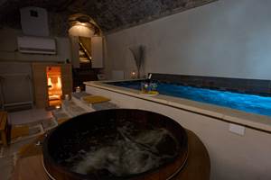 Espace bien-être : bain nordique, piscine, sauna