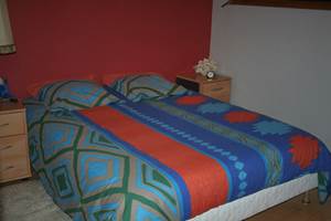 un grand lit 160 x 200