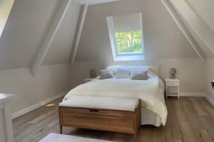 chambre-deluxe-lit-emma-decoration-cosy