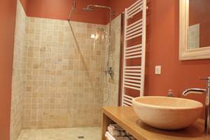 salle de bain "Pierre de Lomagne"
